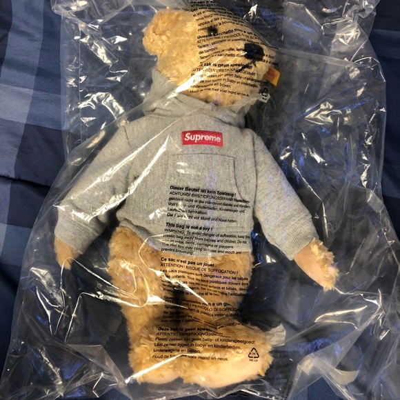 Supreme x Steiff teddybear